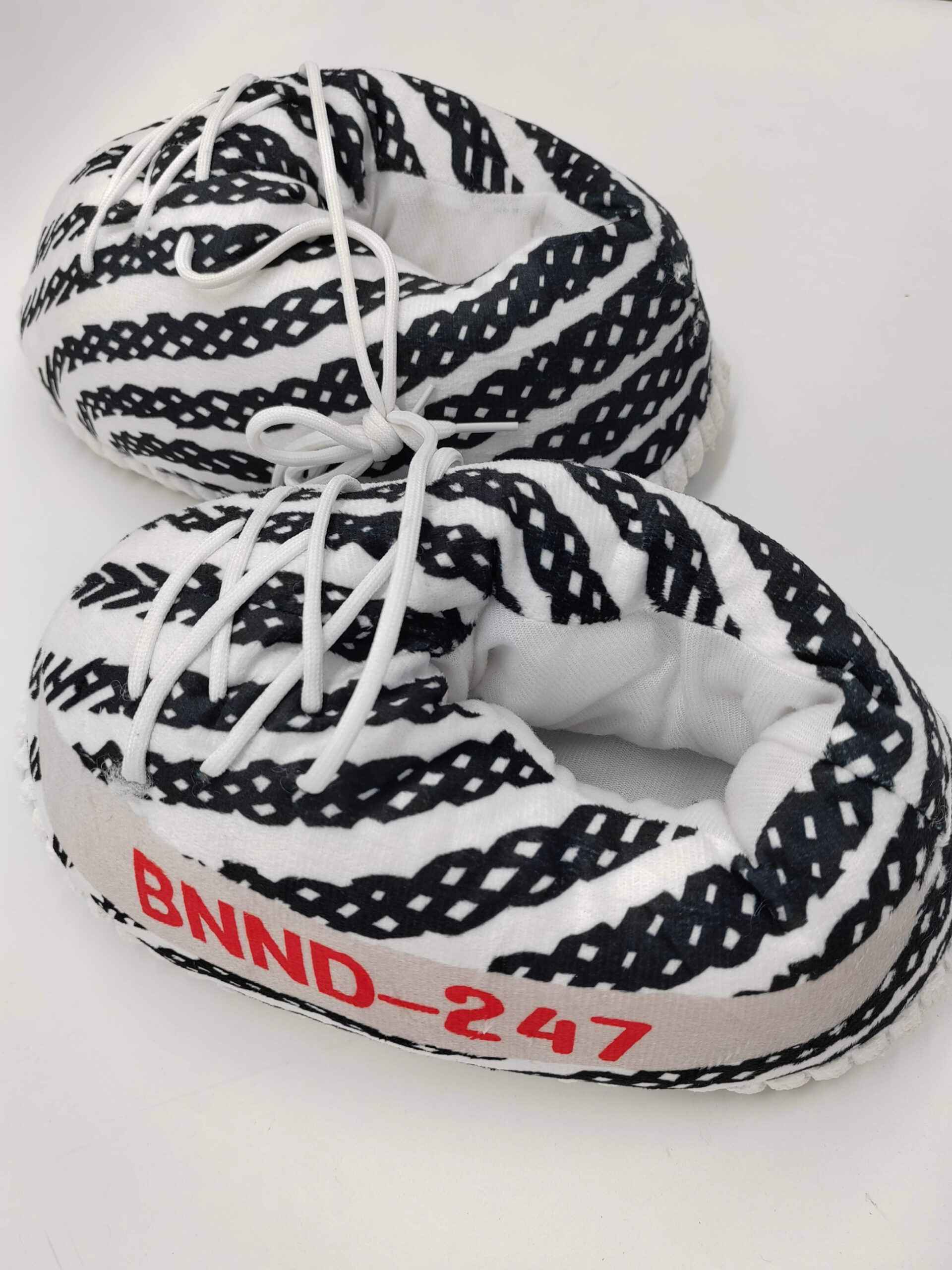 Yeezy Sutsko / Slippers I sort/hvid