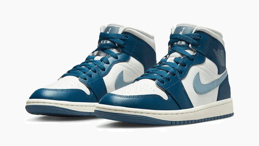Air Jordan 1 Mid Sky J French Blue