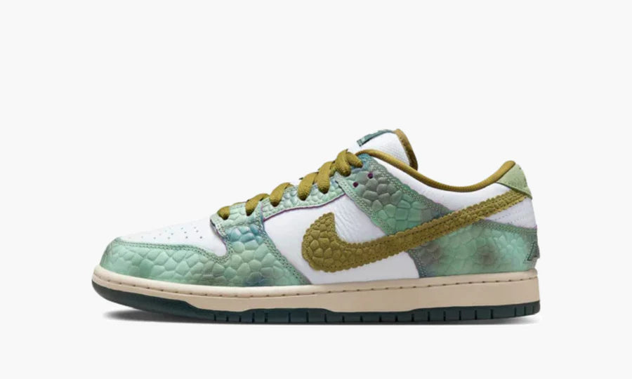 Nike SB Dunk Low Alexis Sablone Chameleon