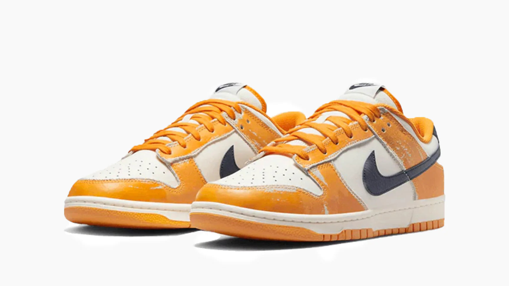 Nike Dunk Low Tear And Wear